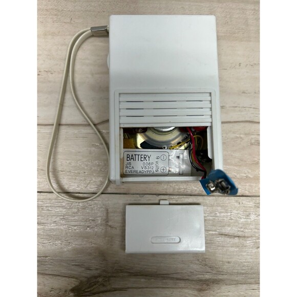 Vtg PASPORT Solid State AM Radio Model PR 111 With 2 Headphones Tested - Picture 7 of 16